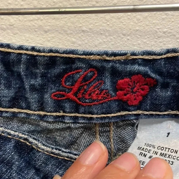 Lilu juniors denim shorts with flowers on them - Picture 4 of 10